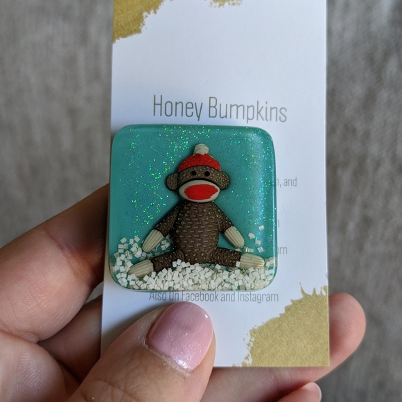 Honey Bumpkins Accessories - 🌈BOGO🌈 Resin Pin - Sock Monkey